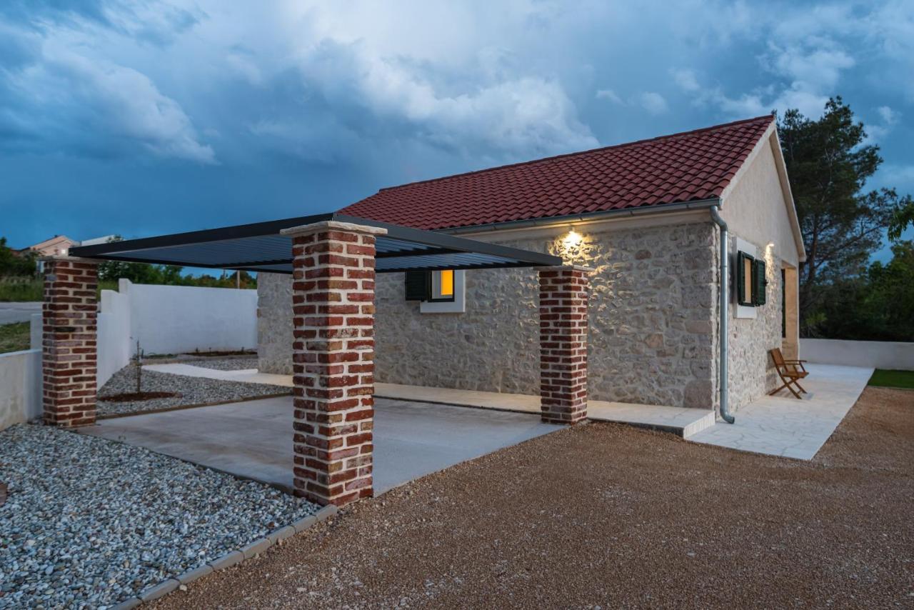 Holiday Home Figurica Novigrad  Luaran gambar