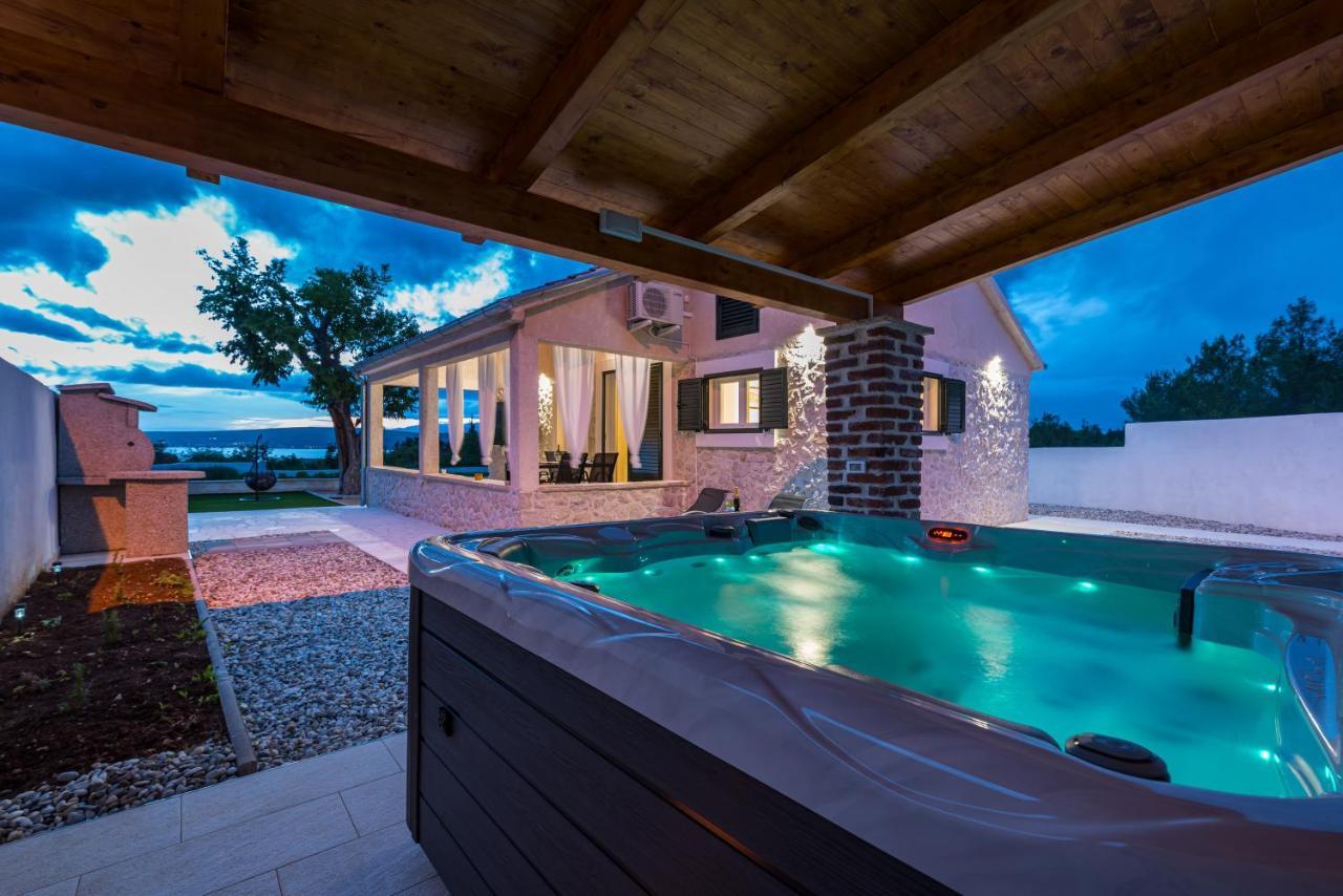 Holiday Home Figurica Novigrad  Luaran gambar