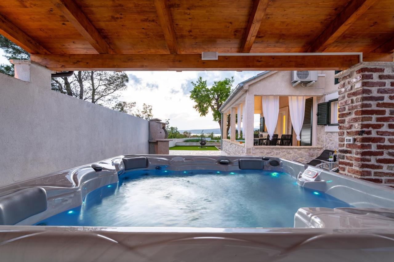 Holiday Home Figurica Novigrad  Luaran gambar