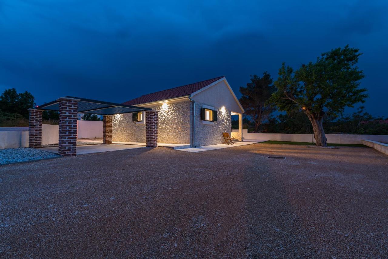 Holiday Home Figurica Novigrad  Luaran gambar