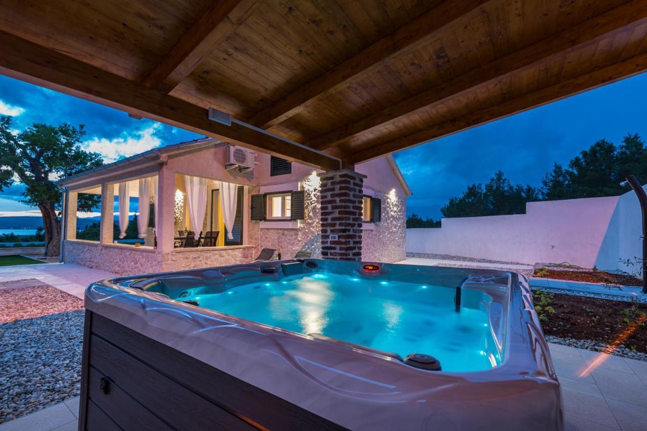 Holiday Home Figurica Novigrad  Luaran gambar