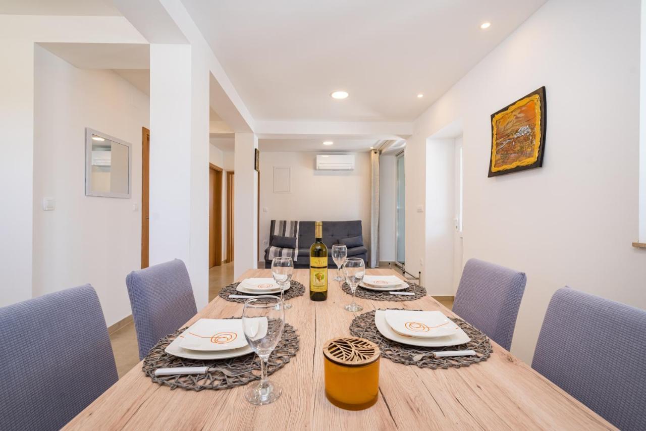 Holiday Home Figurica Novigrad  Luaran gambar