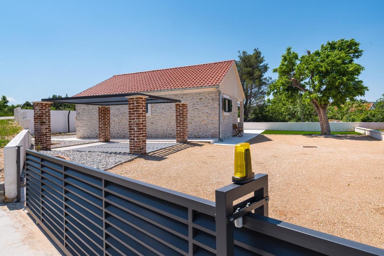 Holiday Home Figurica Novigrad  Luaran gambar