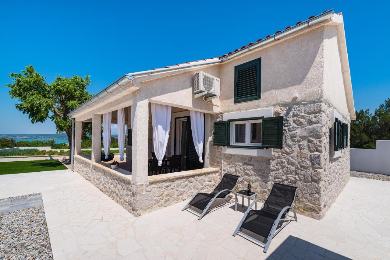 Holiday Home Figurica Novigrad  Luaran gambar